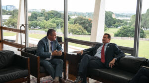 Leia mais sobre o artigo “Brasil abre oportunidades de investimentos em saneamento básico”, diz Rui Costa a embaixador suíço