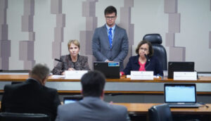 Leia mais sobre o artigo Comissão mista da MP que prorroga leis sobre licitações realiza primeira audiência nesta terça