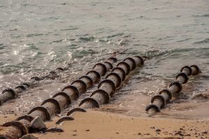 Leia mais sobre o artigo Esgoto no mar: prejuízo à saúde humana e biodiversidade marinha, além de prejudicar o turismo