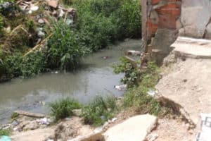 Leia mais sobre o artigo Censo 2022: o que a pesquisa mostra sobre o acesso ao serviço de esgotamento sanitário?