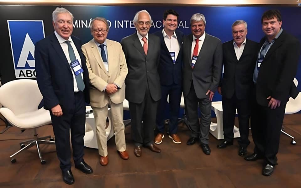 Boletim do Saneamento participa do Seminário Internacional “Transição Energética e Investimentos na Infraestrutura” realizado pela Associação Brasileira de Consultores de Engenharia (ABCE), no dia 21 de março, na sede da Federação das Indústrias do Rio de Janeiro (Firjan).