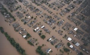 Leia mais sobre o artigo Mudanças climáticas exigem planejamento dos municípios, alerta Apecs