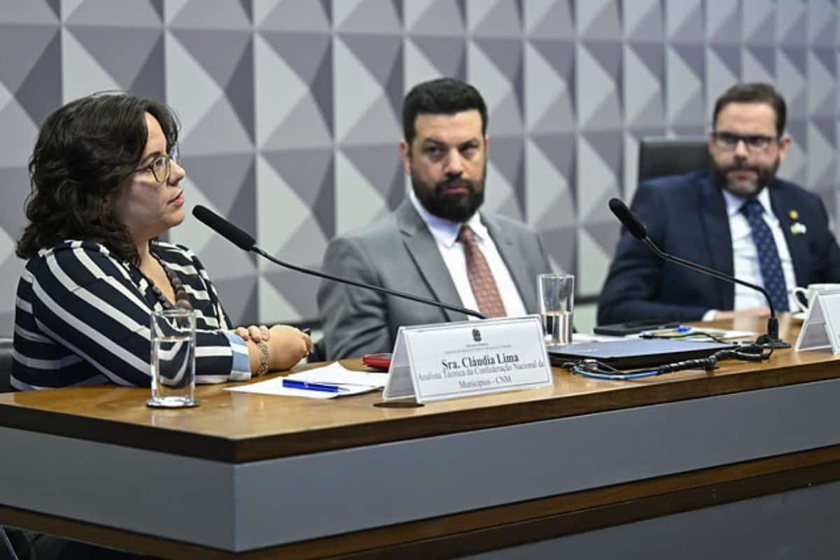 Leia mais sobre o artigo Em audiência no Senado, CNM critica falta de apoio aos Municípios na execução de políticas públicas do saneamento básico